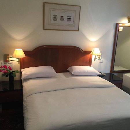 Amber Hotel Katong สิงคโปร์ ภายนอก รูปภาพ