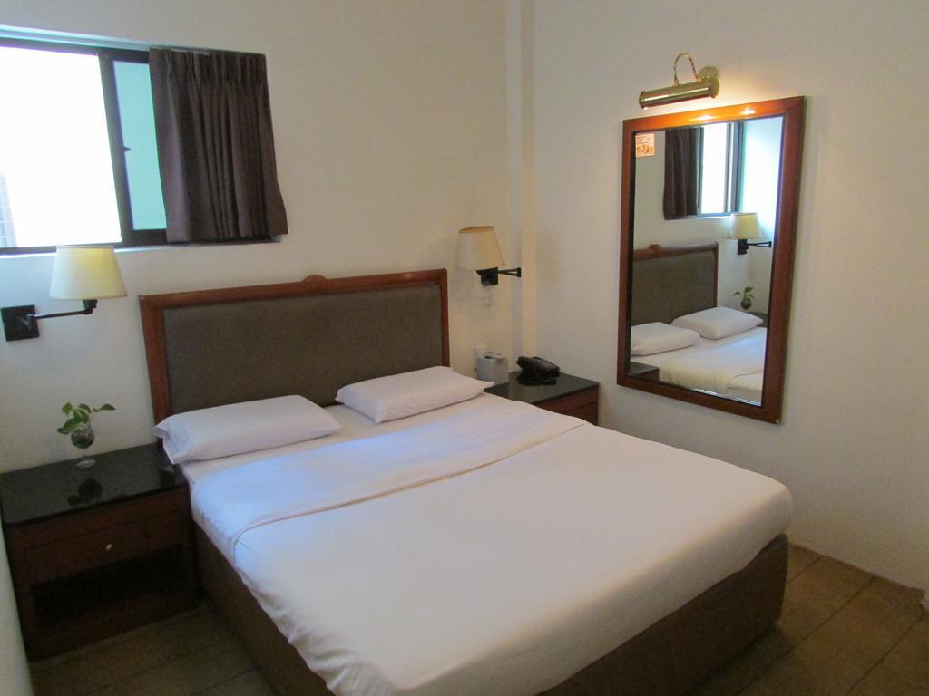 Amber Hotel Katong สิงคโปร์ ภายนอก รูปภาพ